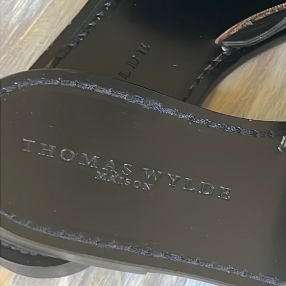 Thomas Wylde Maison Razor Chained Link Sandals - Picture 7 of 12